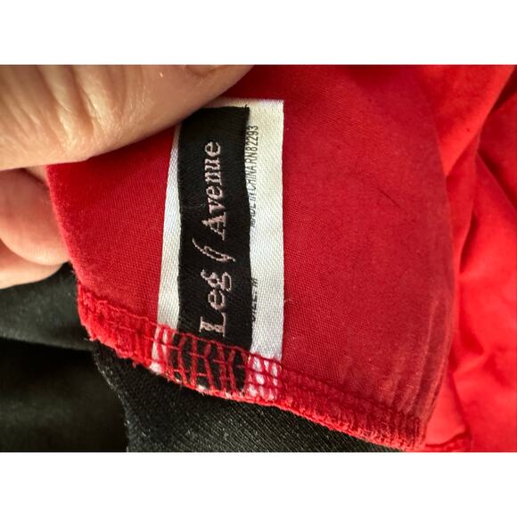 Leg Avenue Women's Vixen Pirate Wench Costume black and red size medium - Picture 11 of 12